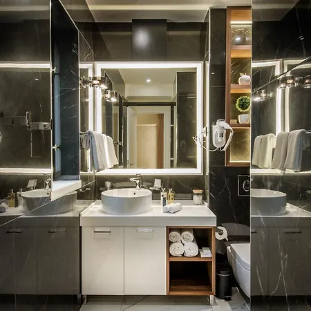 Miraval Luxury Bed & Breakfast 4*