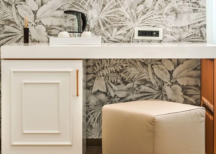 Nocleg ze śniadaniem Miraval Luxury 4*