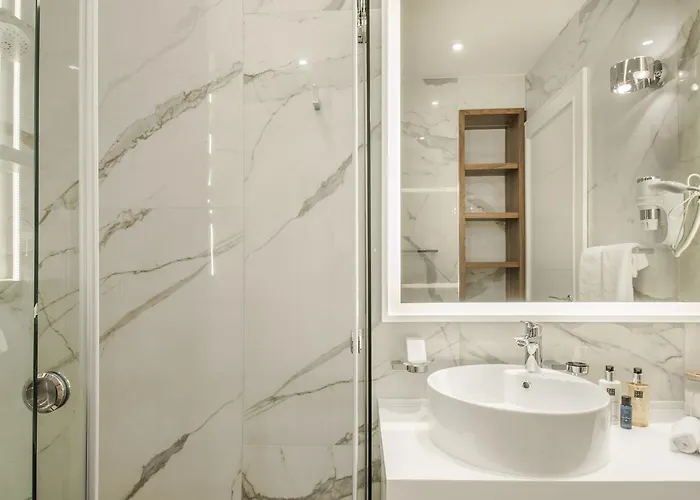 Miraval Luxury Nocleg ze śniadaniem 4*