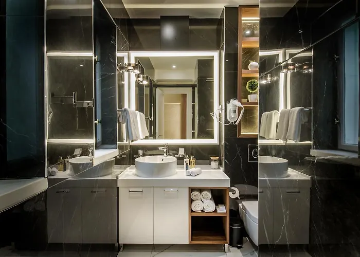 Miraval Luxury Nocleg ze śniadaniem 4*