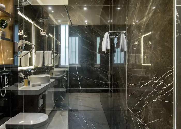 Miraval Luxury Nocleg ze śniadaniem 4*