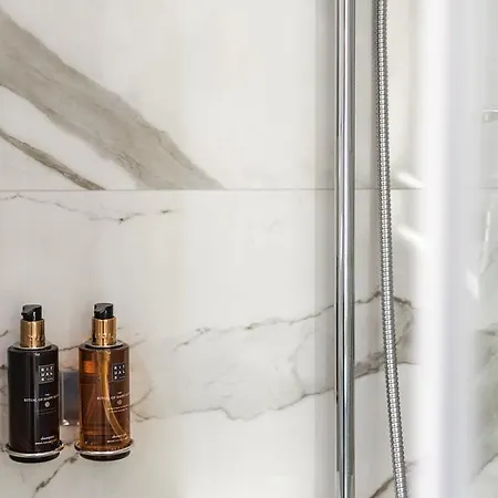 Alojamento de Acomodação e Pequeno-almoço Miraval Luxury