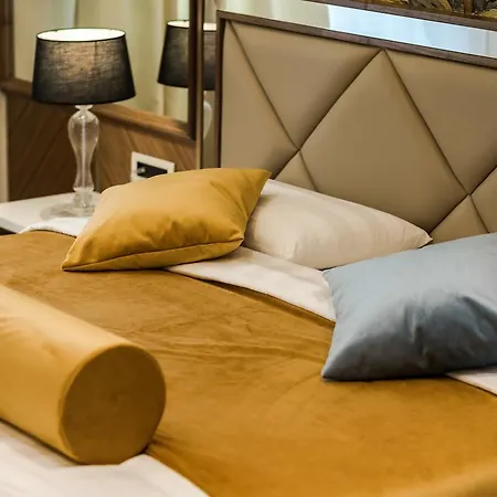 Miraval Luxury Alojamento de Acomodação e Pequeno-almoço Split